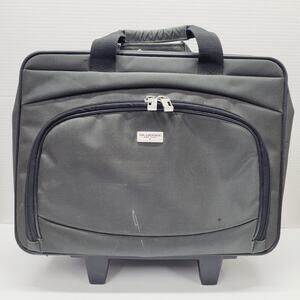 US LUGGAGE NEW YORK Roller Carry On Briefcase 18x12x8 Laptop Gray Outside Zip